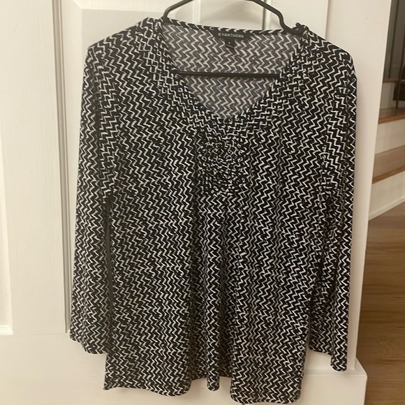 41 Hawthorn Blouse - Picture 1 of 3